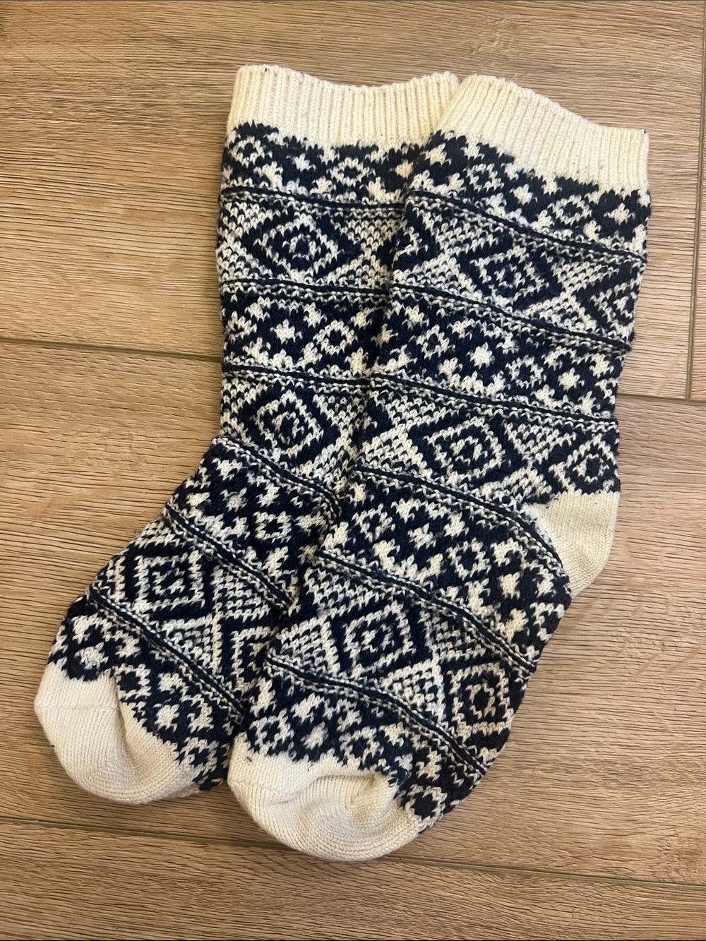 J.Crew Argyle Sweater Socks Cream Navy Cozy Calf Winter